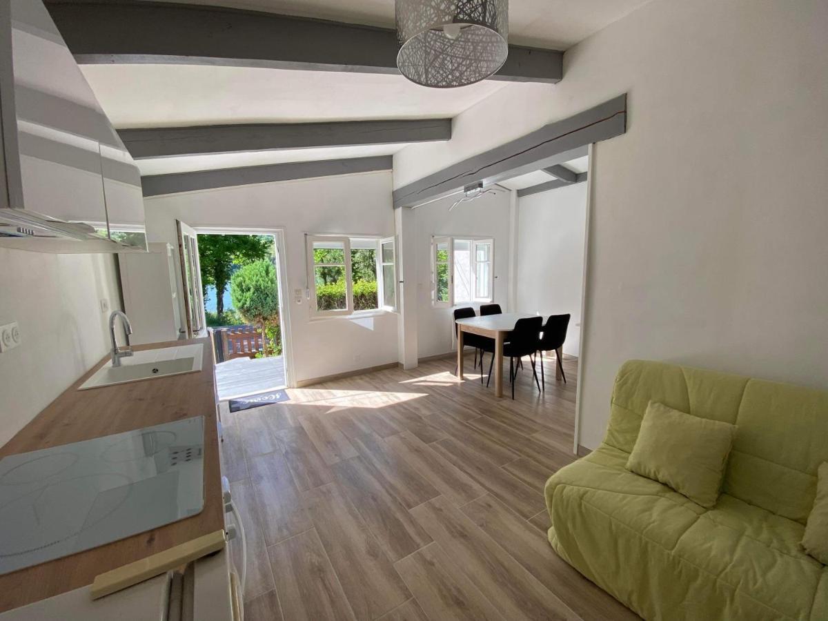 Maison Bord De Lac De Charmes バンヌ エクステリア 写真