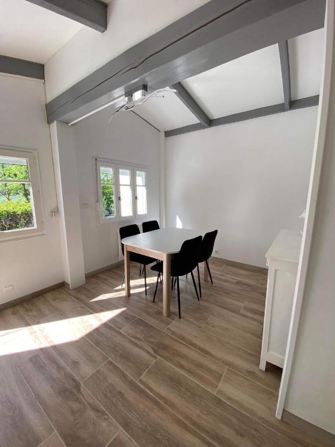 Maison Bord De Lac De Charmes バンヌ エクステリア 写真