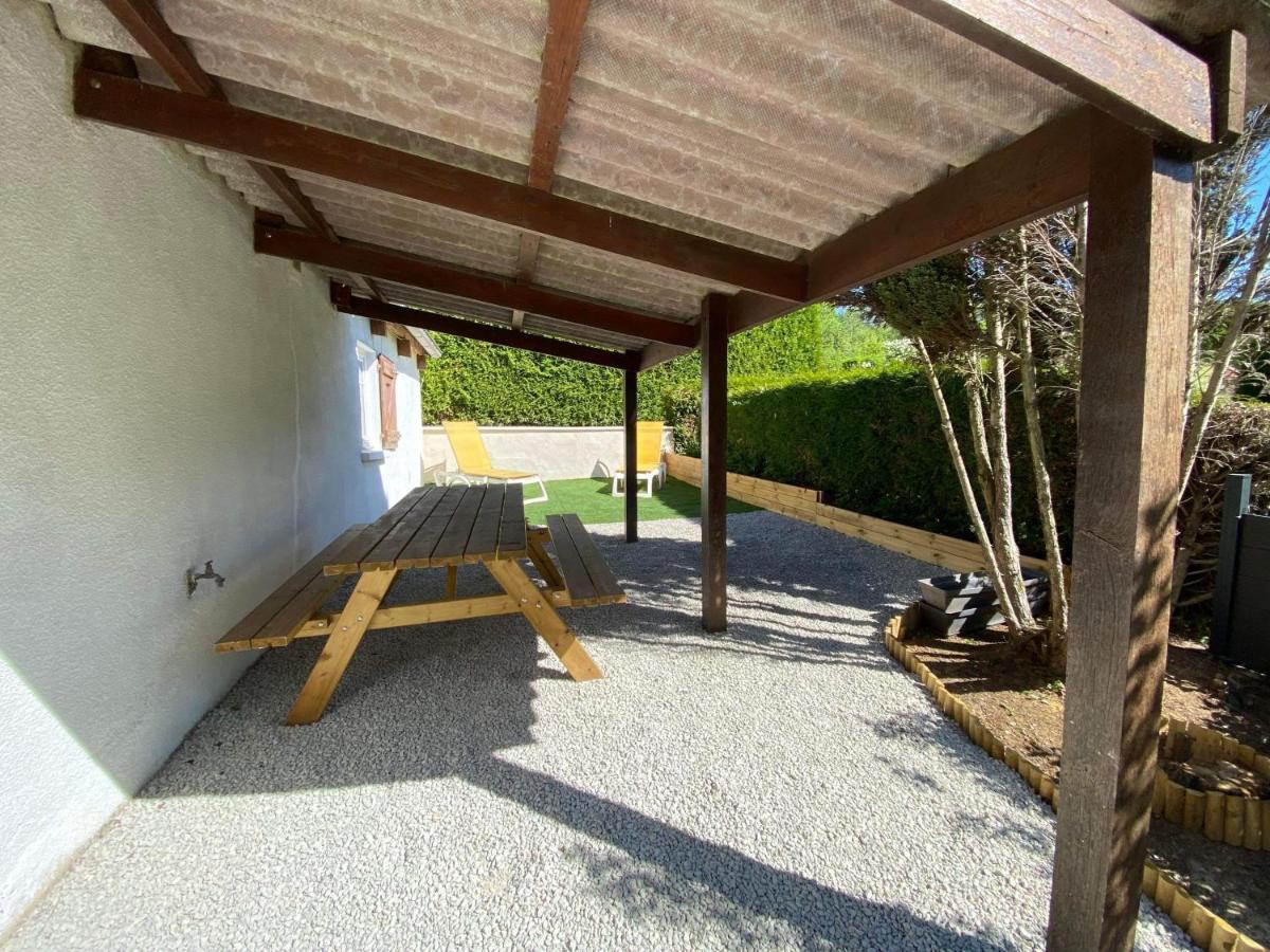 Maison Bord De Lac De Charmes バンヌ エクステリア 写真